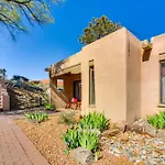 Walk To Santa Fe Plaza Condo With Pool And Hot Tub!