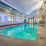 Walk To Plaza: W/ Pool & Hot Tub!