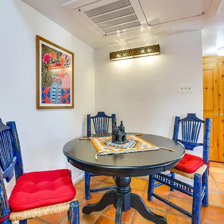 Walk To Plaza: W/ Pool & Hot Tub!